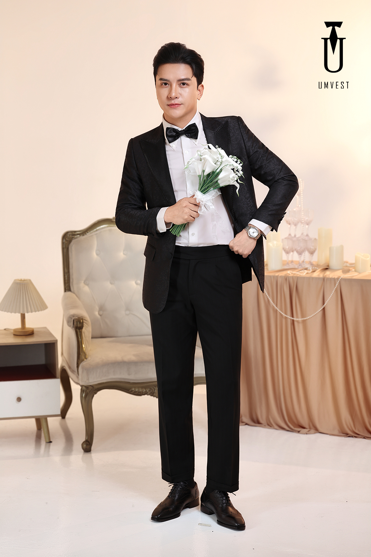 Tuxedo Chú Rể Đen Gấm Trắng Tuxedo Chú Rể Đen Gấm Trắng