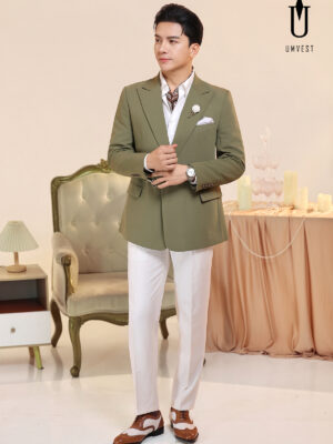 Vest Nam Rêu Khóa Phối Quần Trắng