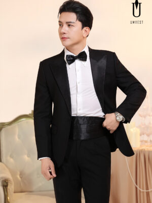 Tuxedo Đen
