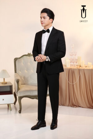 Tuxedo Đen