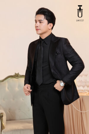 Tuxedo Đen Gấm Sơ Mi Đen